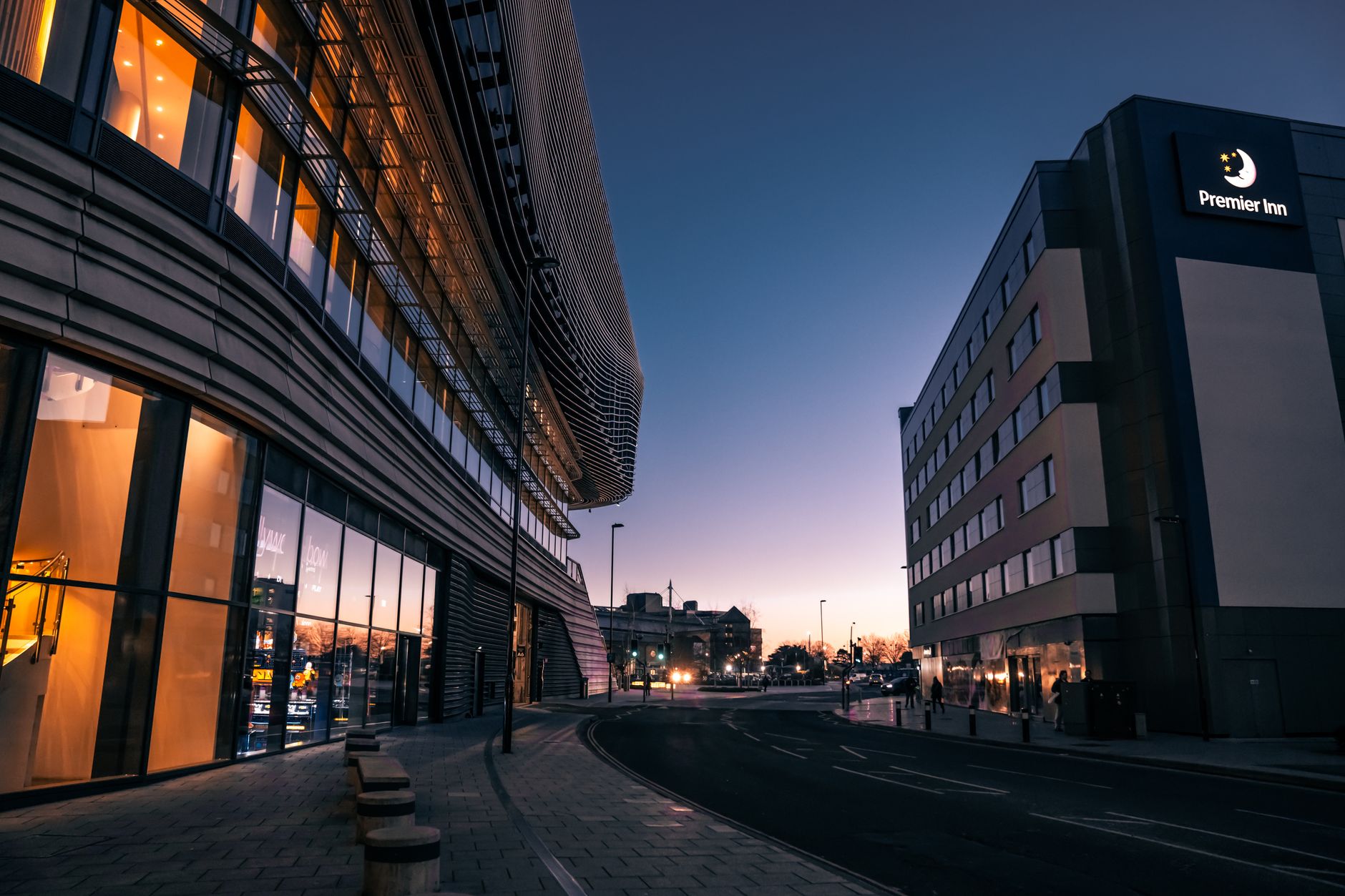Evening view of modern architecture and urban streets in Southampton, UK.