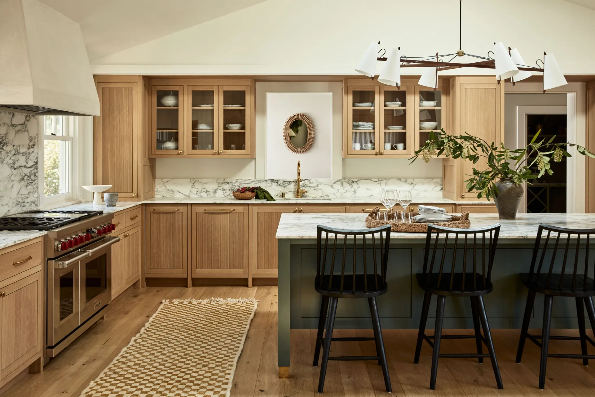 Classical House in Mill Valley by Chambers and Chambers Architect