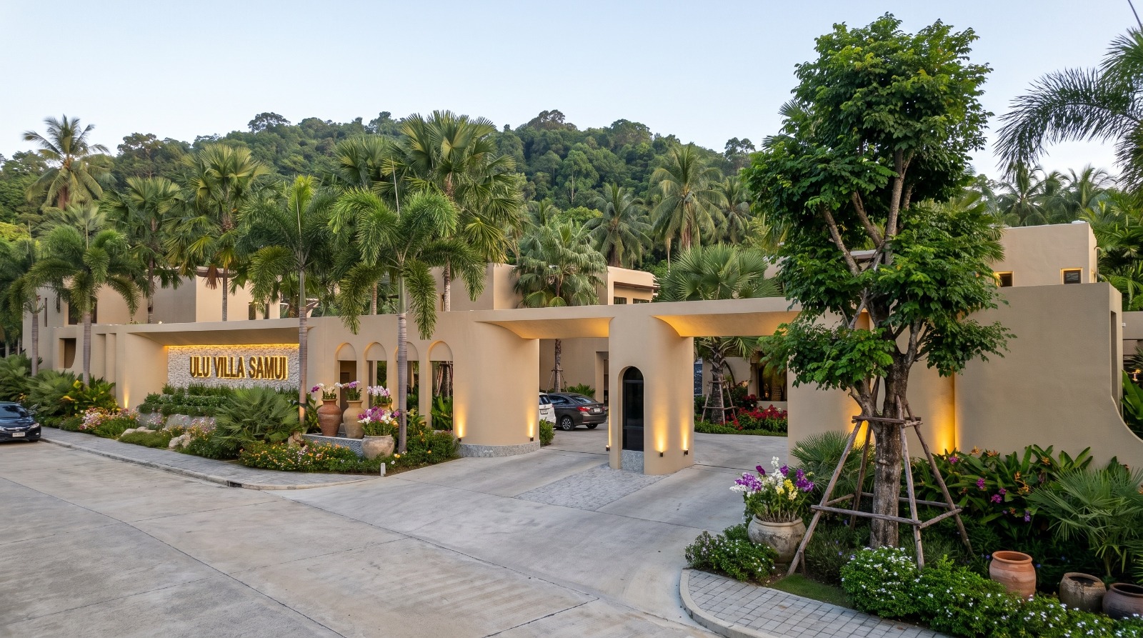 Intérieur et espaces extérieurs de la villa 4 chambres à Lamai - vue 3