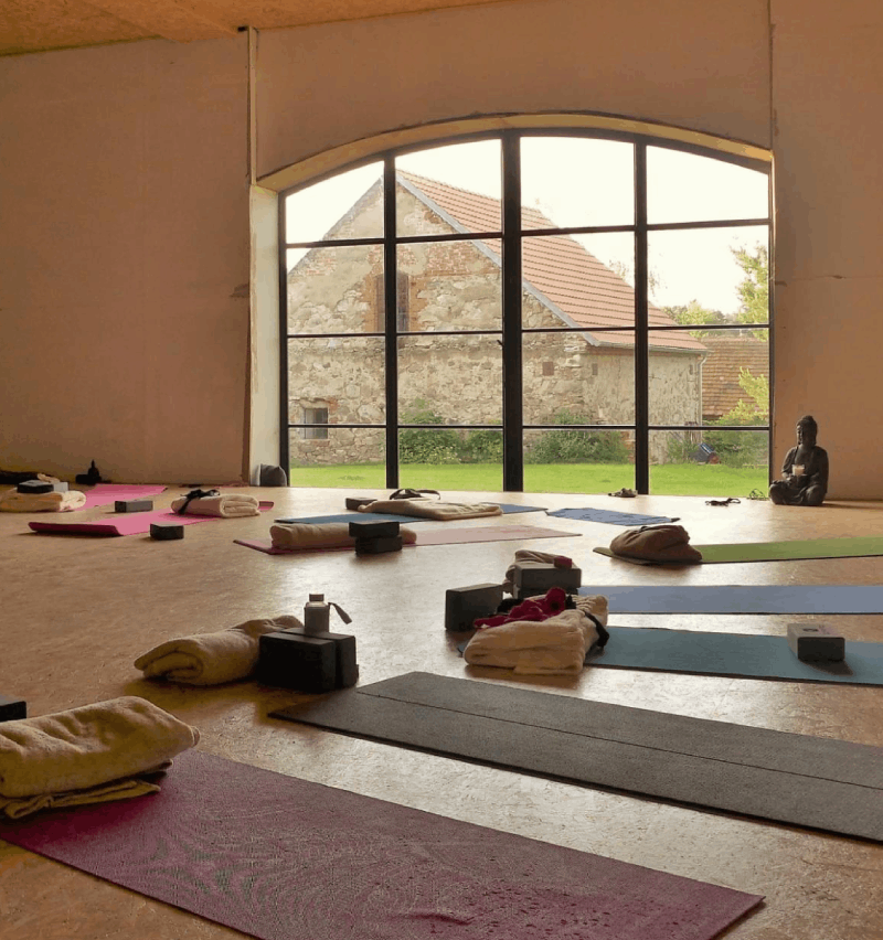 Yoga Retreat Register - Yogi Webflow Template