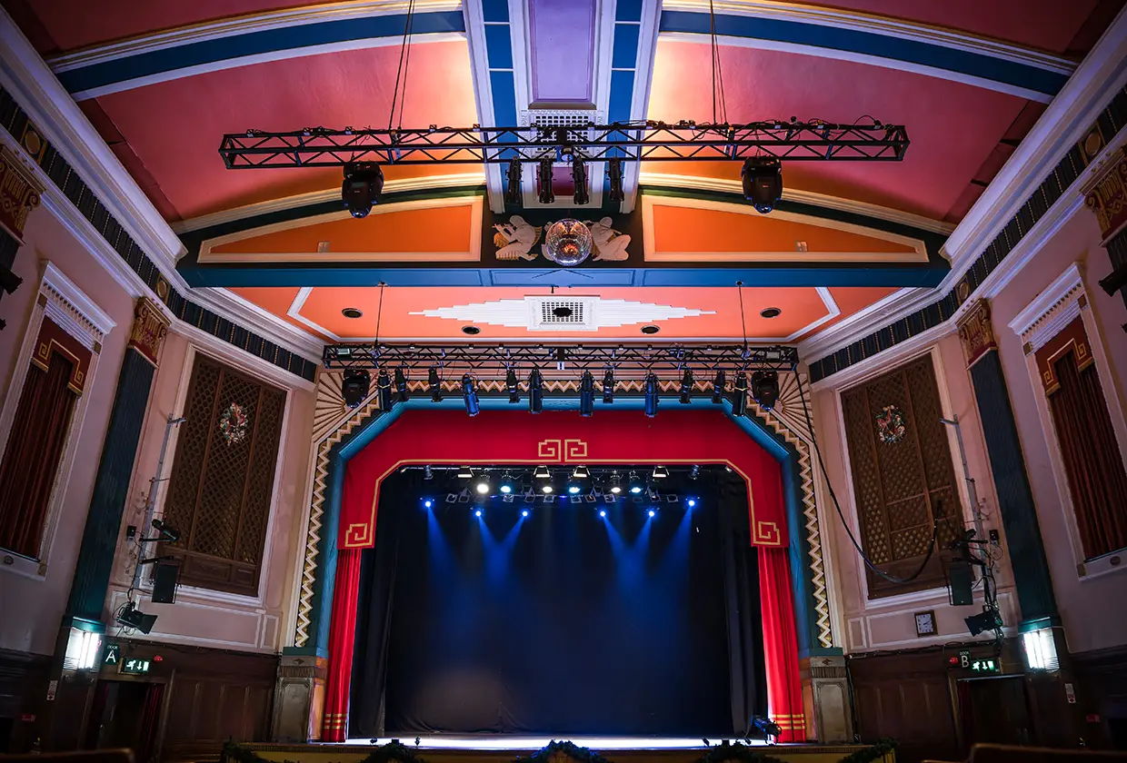 The Benefits of Switching to LED Stage Lighting