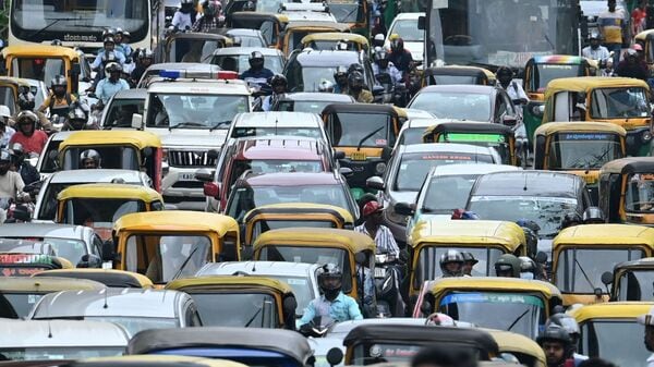 Bengaluru brings AI-driven traffic control system to alleviate congestion:  Details | Mint