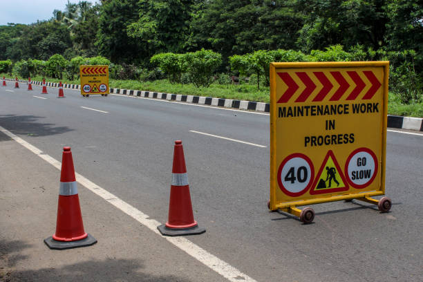 5,800+ Road Signs In India Stock Photos, Pictures & Royalty-Free Images -  iStock