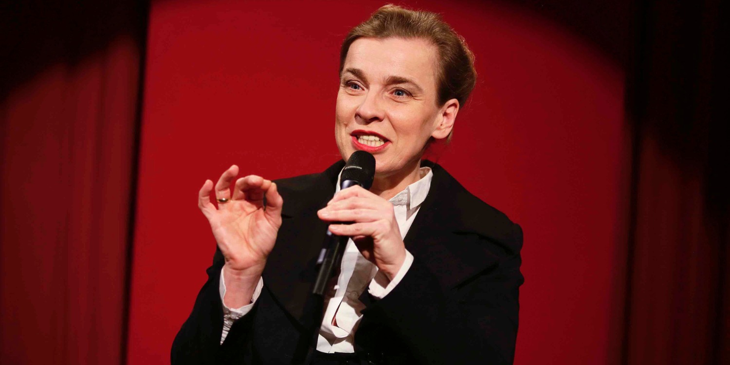 Tina Teubner auf der Bühne vom WDR