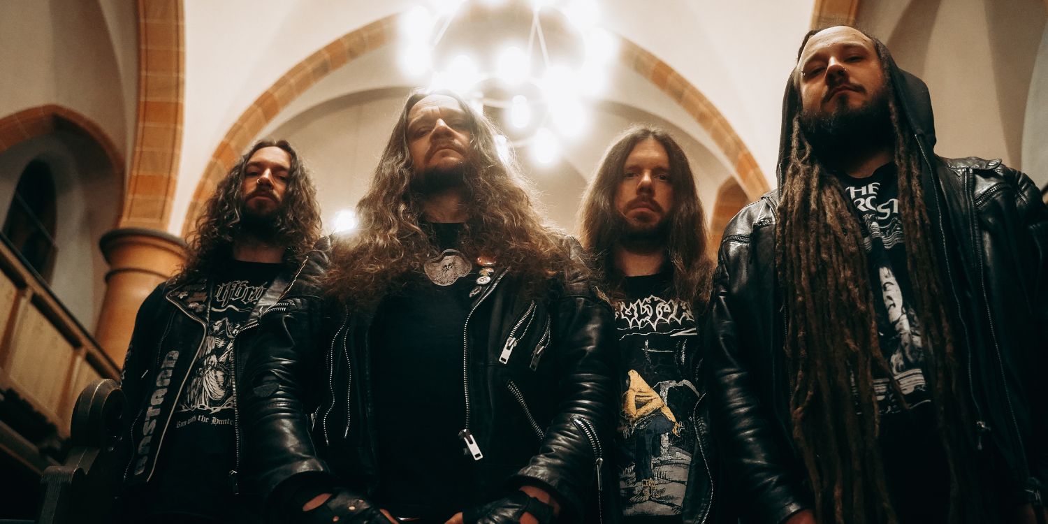 Die vier Bandmitglieder von Knife