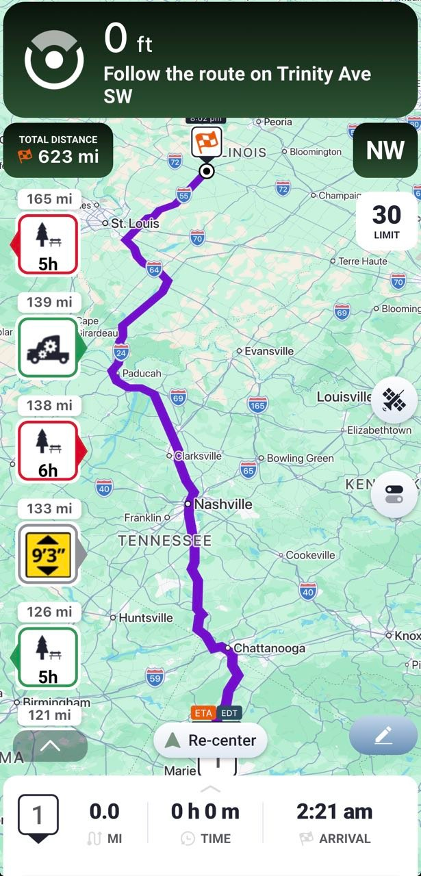Trucker Guide navigation with route and multiple POI categories