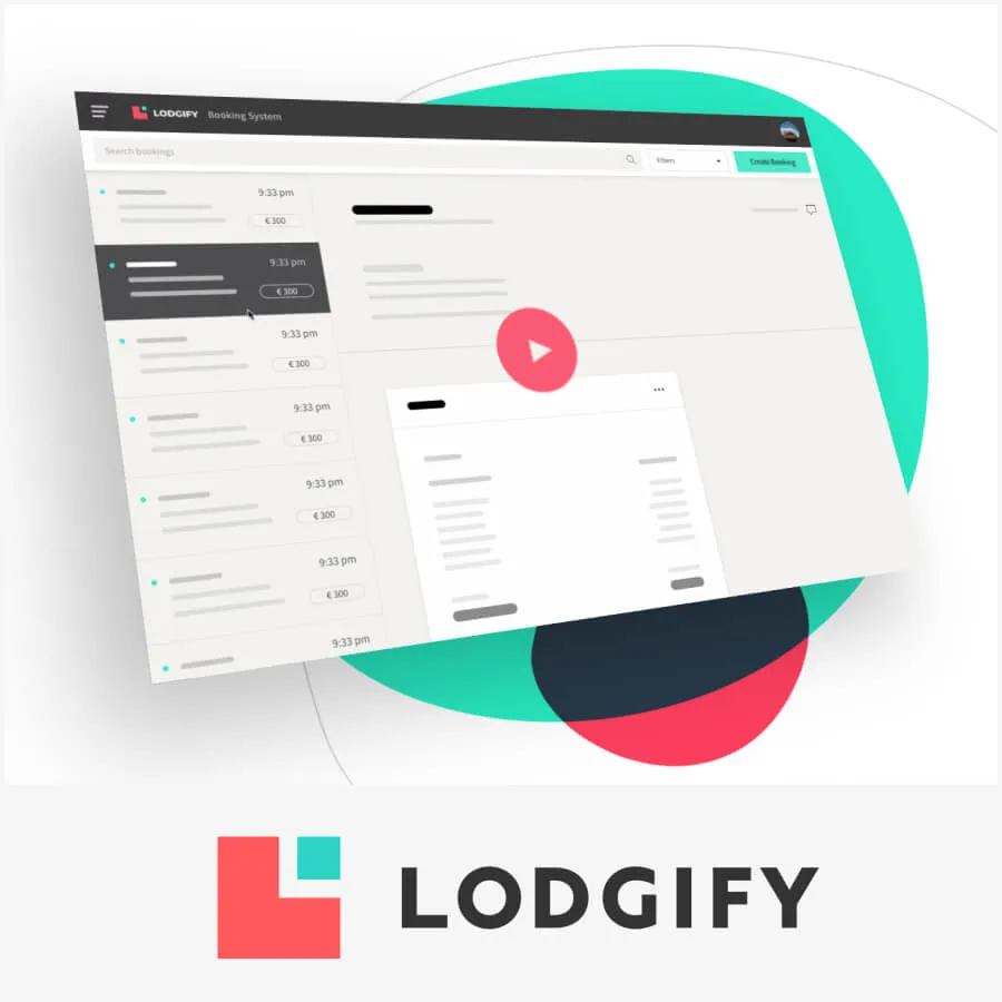 Mockup inclinado de una interfaz de software con un menú lateral de tarifas en euros y un botón rosa de reproducción, representando un tutorial de la plataforma Lodgify para alojamientos turísticos