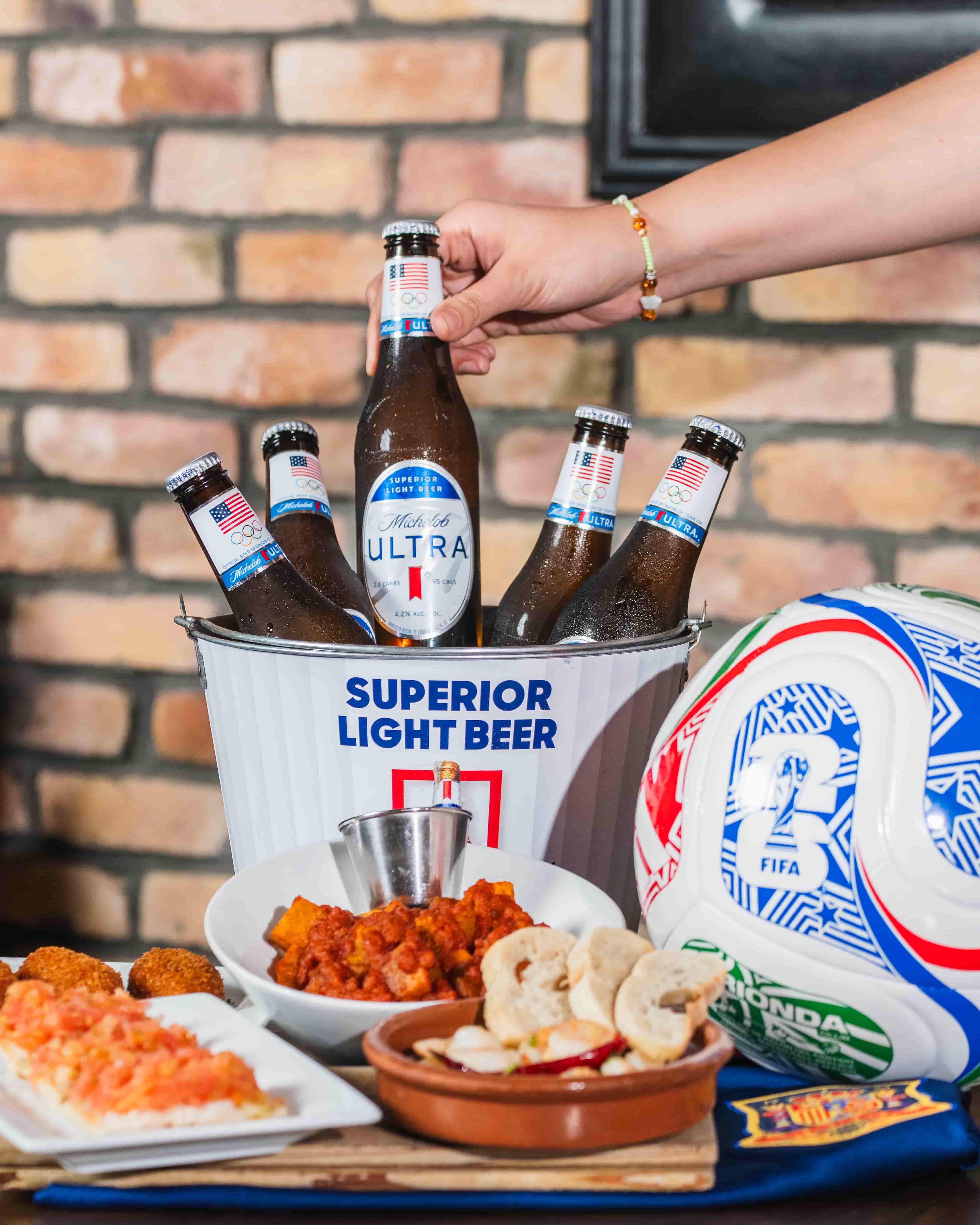 Picoteo & Cervezas spread