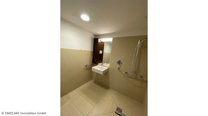 13_TAKECARE_Philosophenweg_Badezimmer