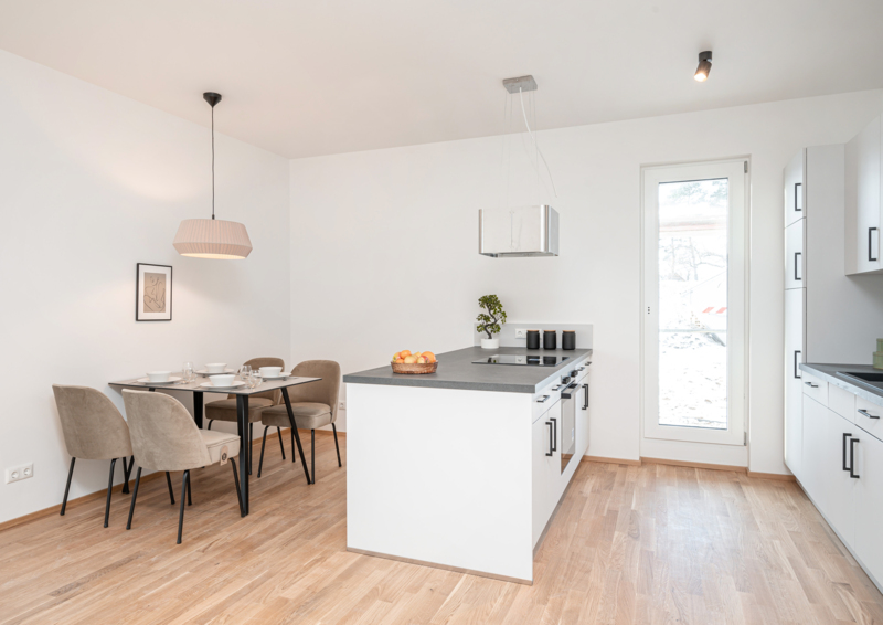 Musterwohnung Küche_Essbereich.jpg