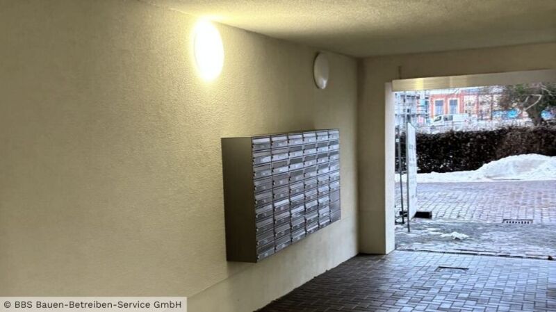 Campus Living Baustand Einfahrt und Briefkästen.jpg