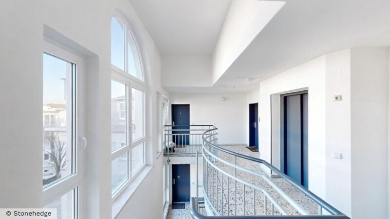 Treppenhaus Haus 9 (2).jpg