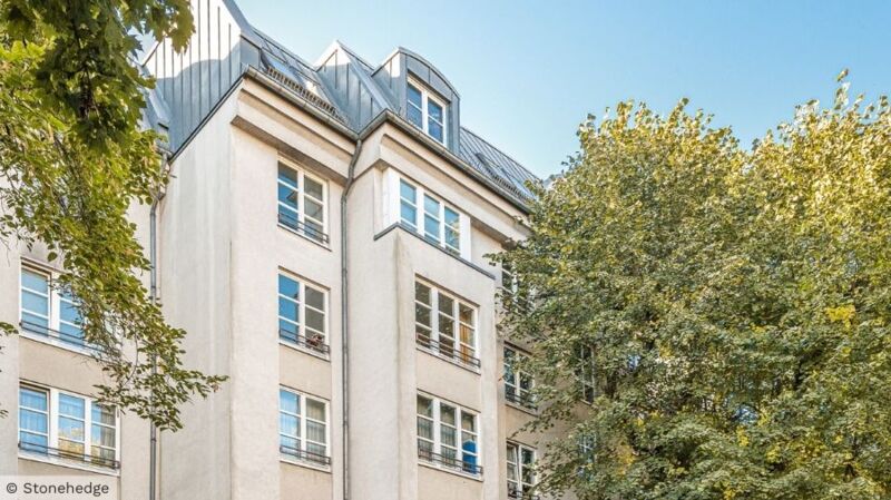 Hansa Fassade straßenseitig.jpg