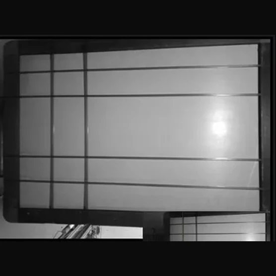 PalletPerfect strap verification inspection — missing and misplaced horizontal and vertical straps detected before glass pallet shipment