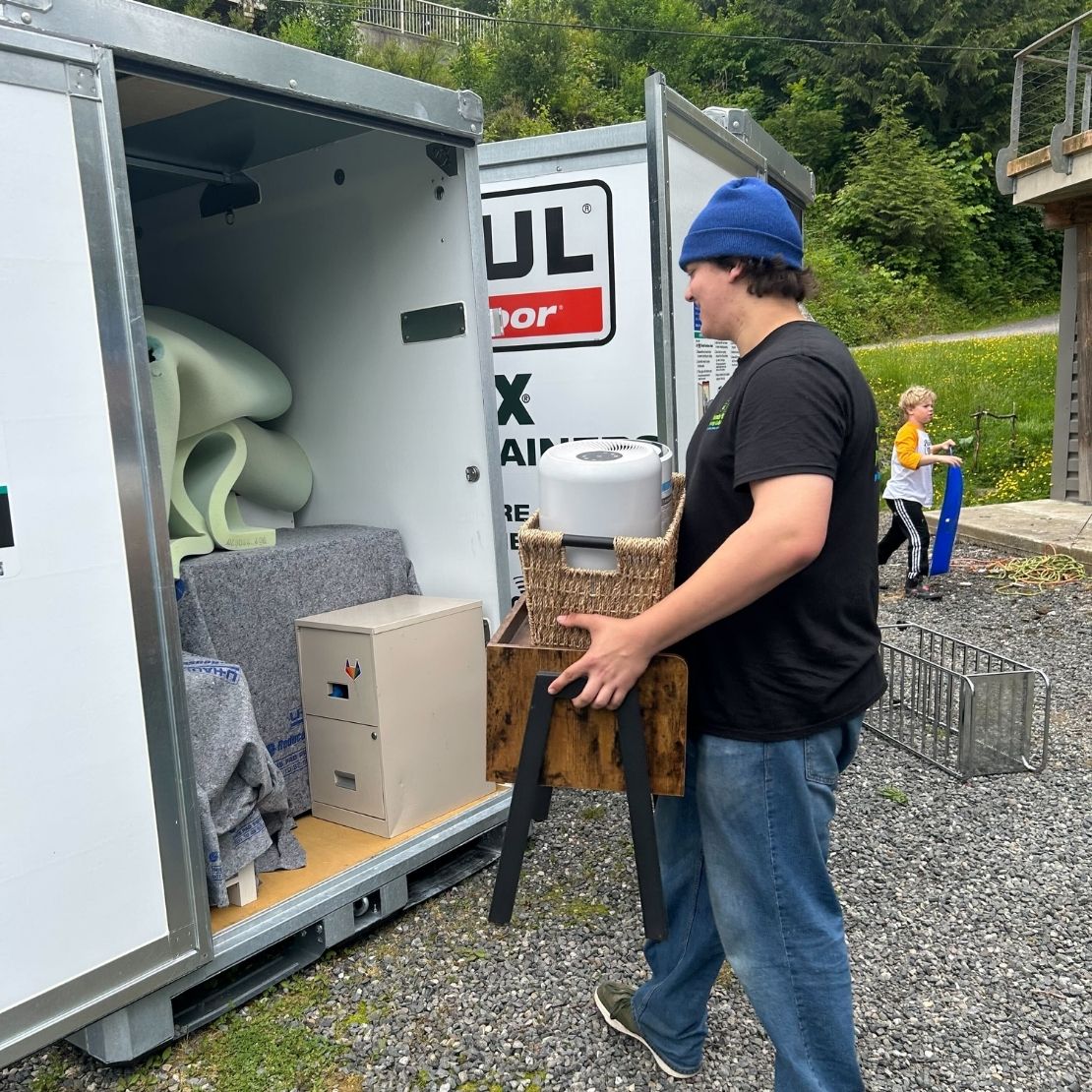 loading and unloading help near me