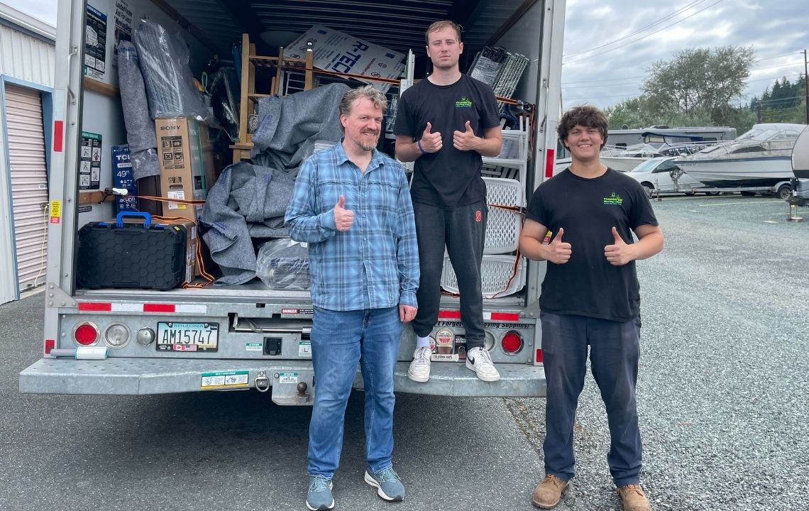 moving to Phoenix, loading heavy furniture into a trailer