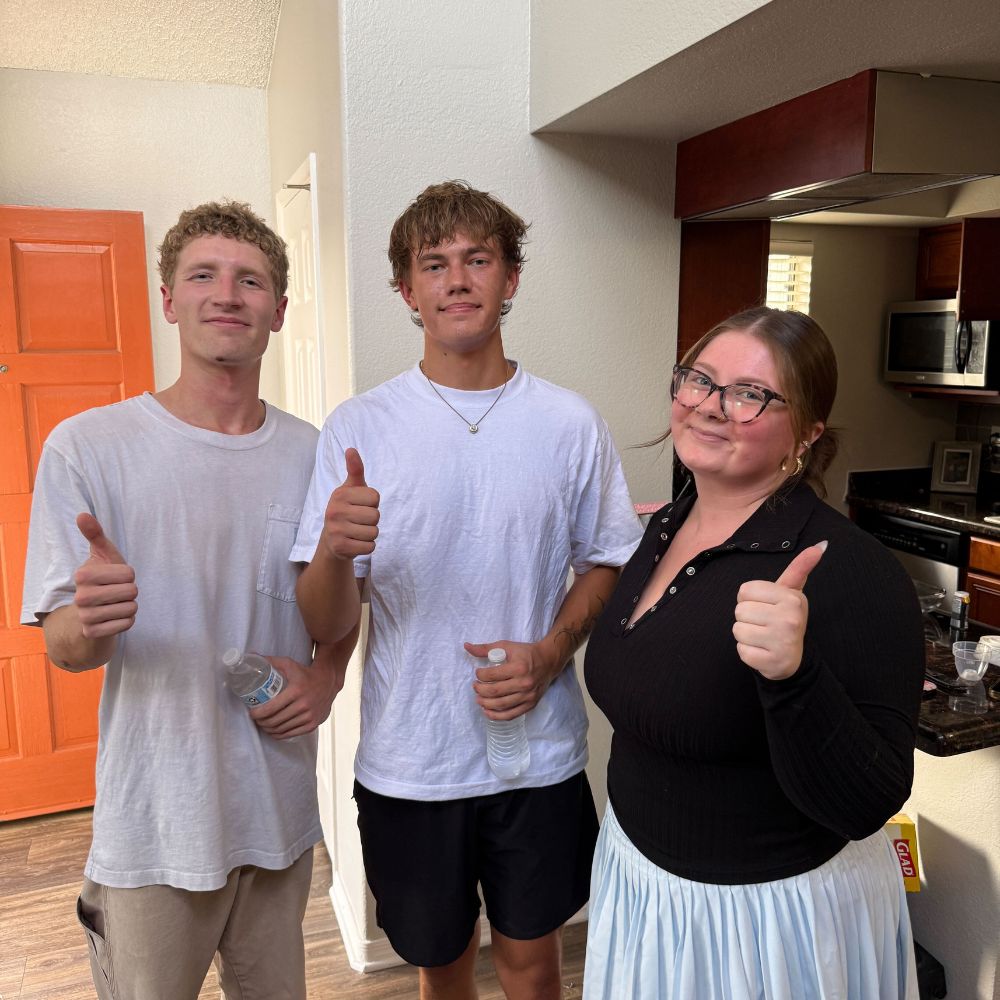 The go-to team for UW students moving