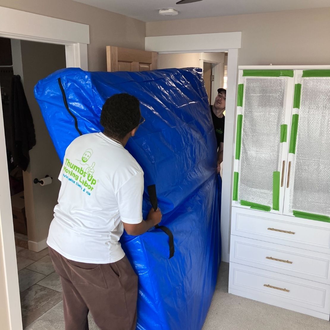 Navigating the Emerald City: Tips for a Stress-Free Move in Seattle’s Hilly Neighborhoods