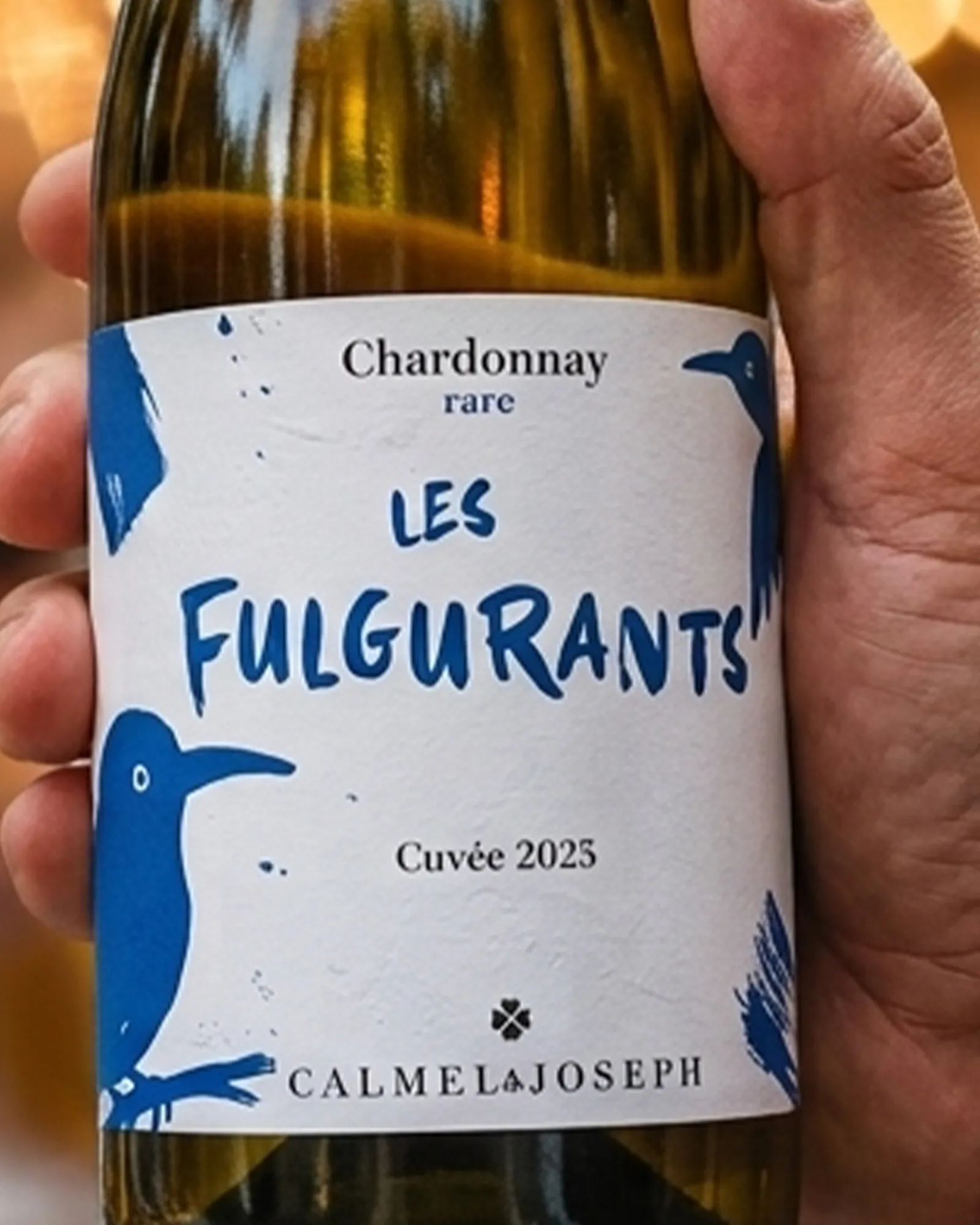 Gros plan étiquette Chardonnay.