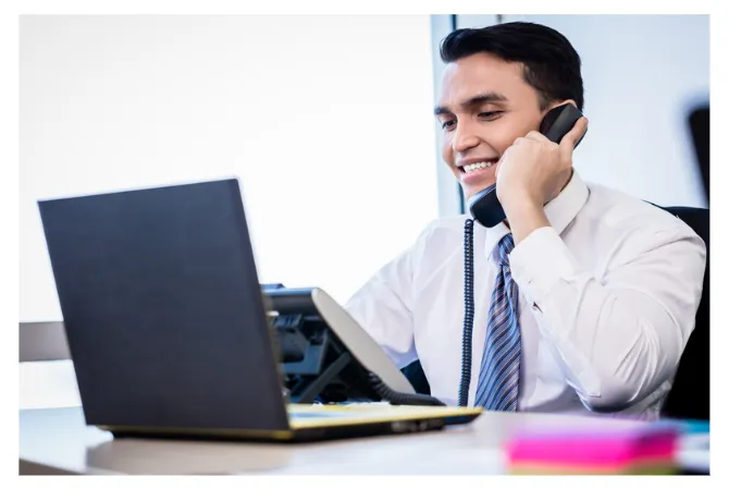 The Definitive Guide to Cold Calling: Meaning, Tips, Examples, and Techniques