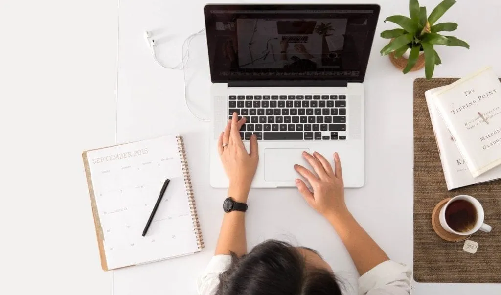 When and How to Follow Up After Sending a Cold Email for Internship?