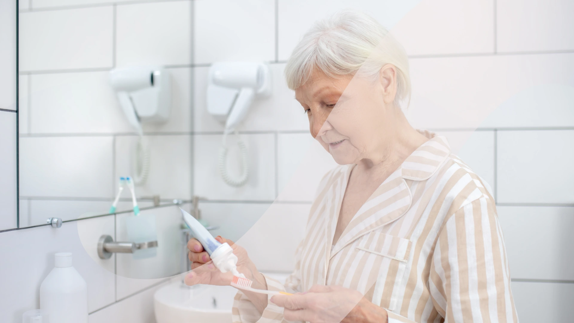 Higiene da Pessoa Idosa no Domicílio: Boas Práticas para Cuidadores