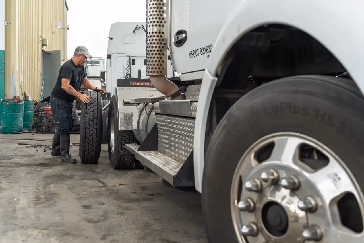 The Heavy-Duty Kenworth T370 For Specialized Hauling