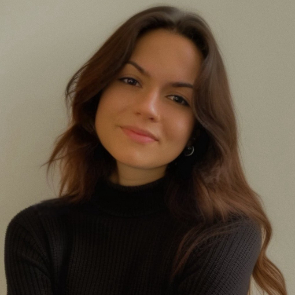 Laura Ribeiro