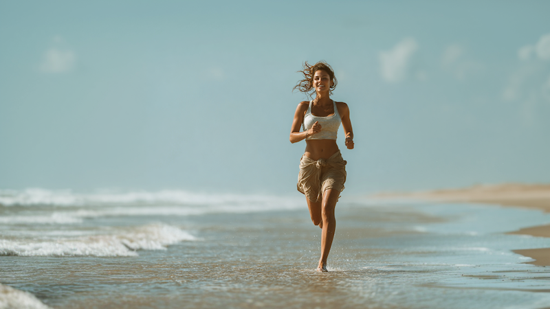 Training on the Beach: How to Stay Active (and Enjoy It) During Vacation