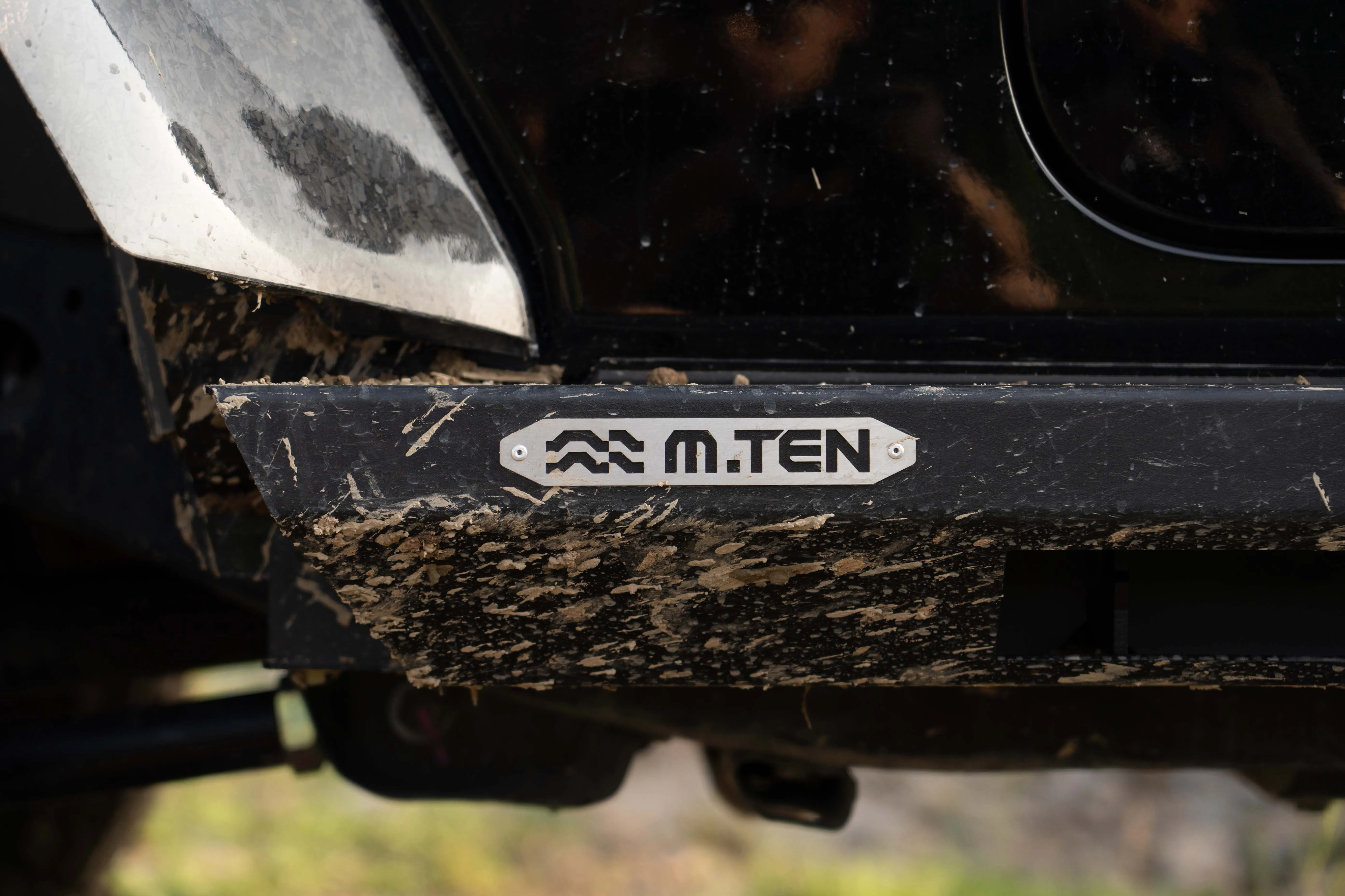 【Supdude】追加オプション Product - Powered off-road step bumper
