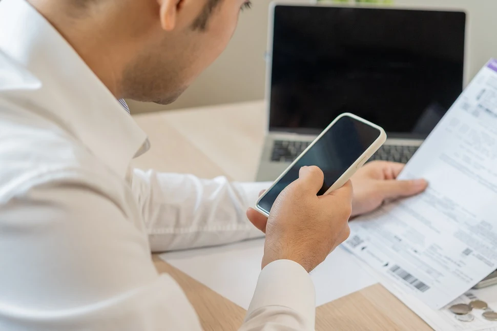 can spouse hide money during divorce