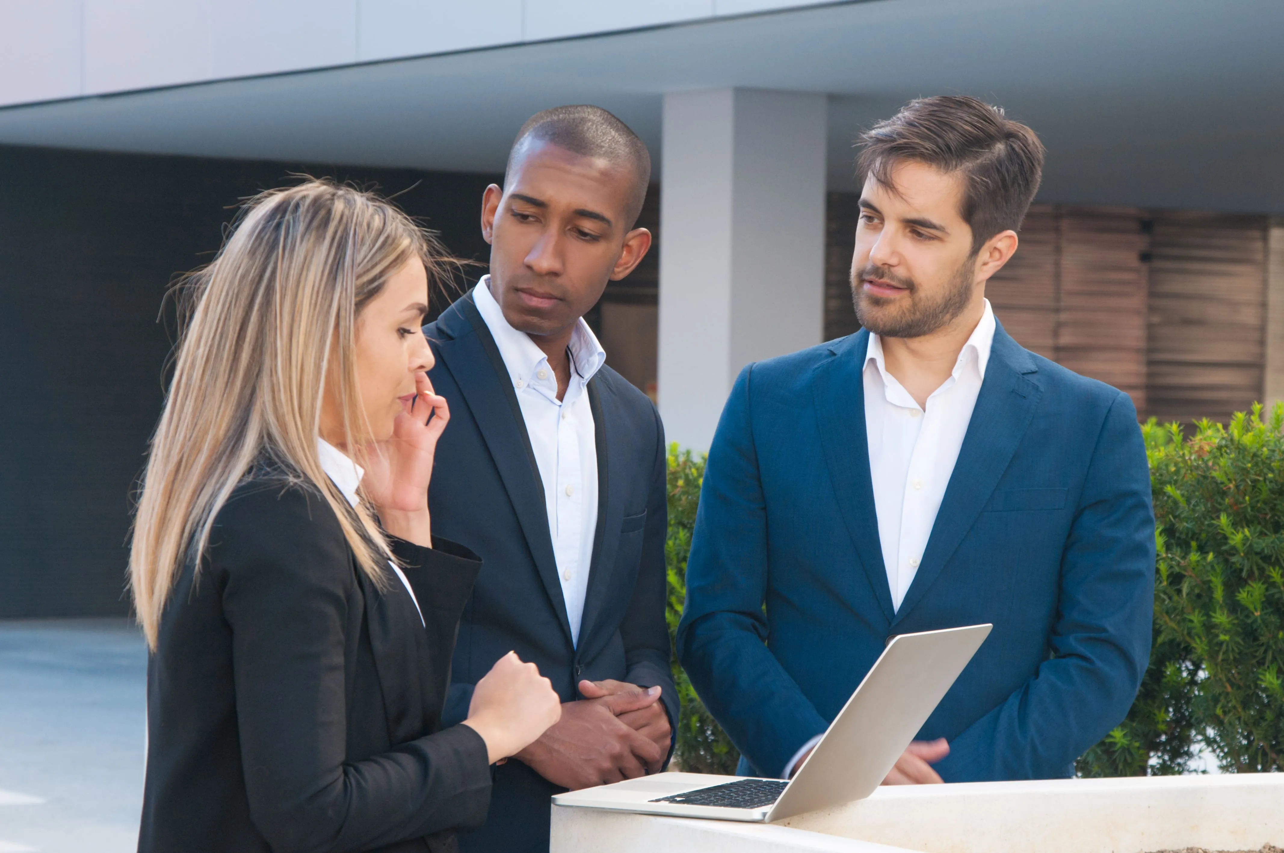How iPlum Helped a Broker-Dealer Cut Compliance Review Time by 62% 