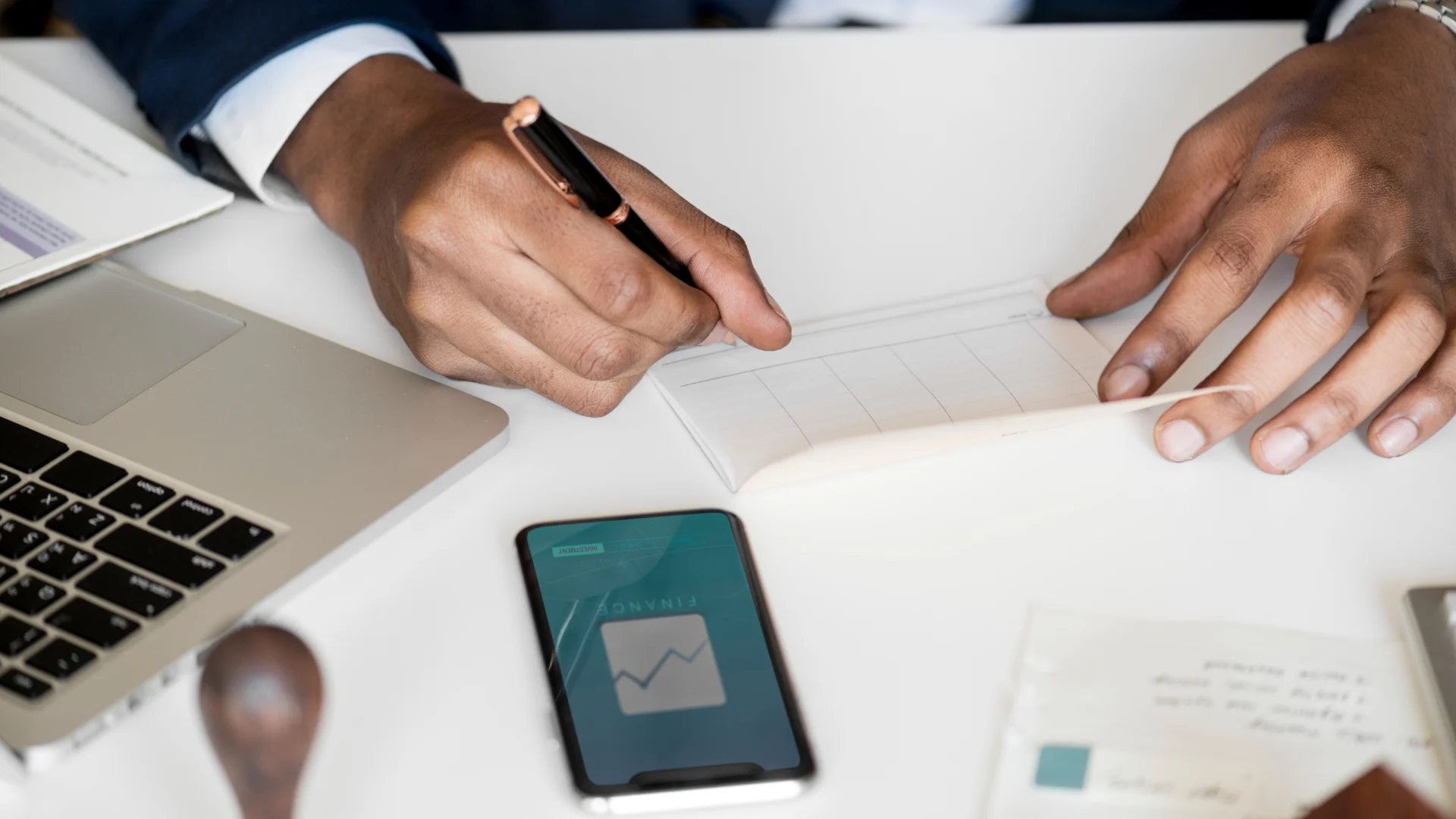 Text Message Archiving for Financial Advisors: Why Switch to iPlum?