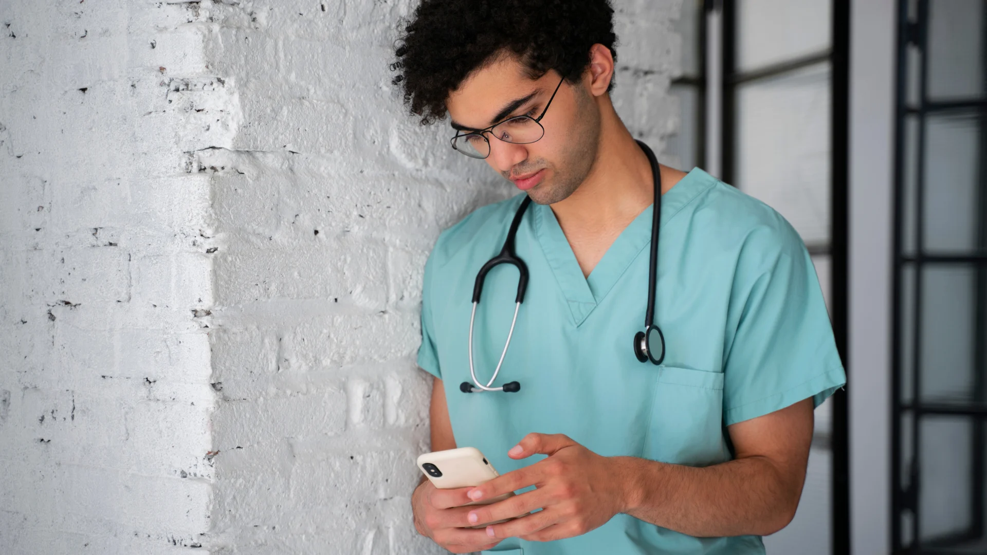 Is iMessage HIPAA Compliant?