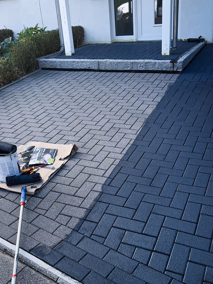 Farbbeschichtung einer Auffahrt