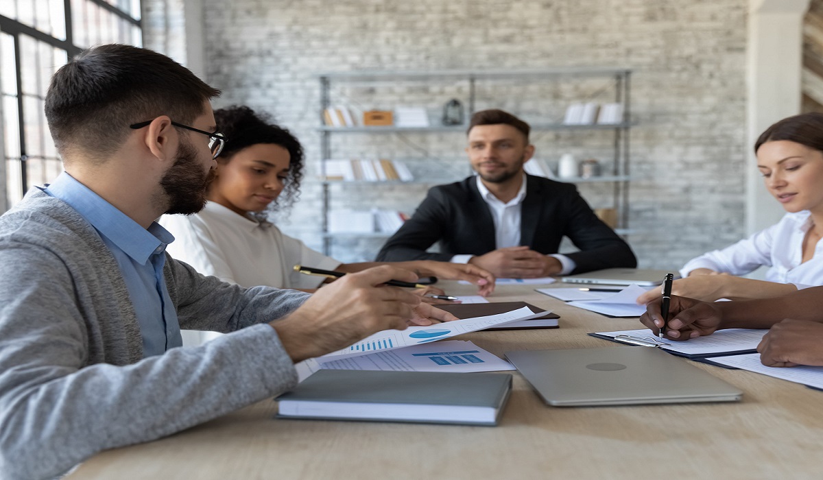 How Agencies Handle Difficult SEO Conversations with White Label Support