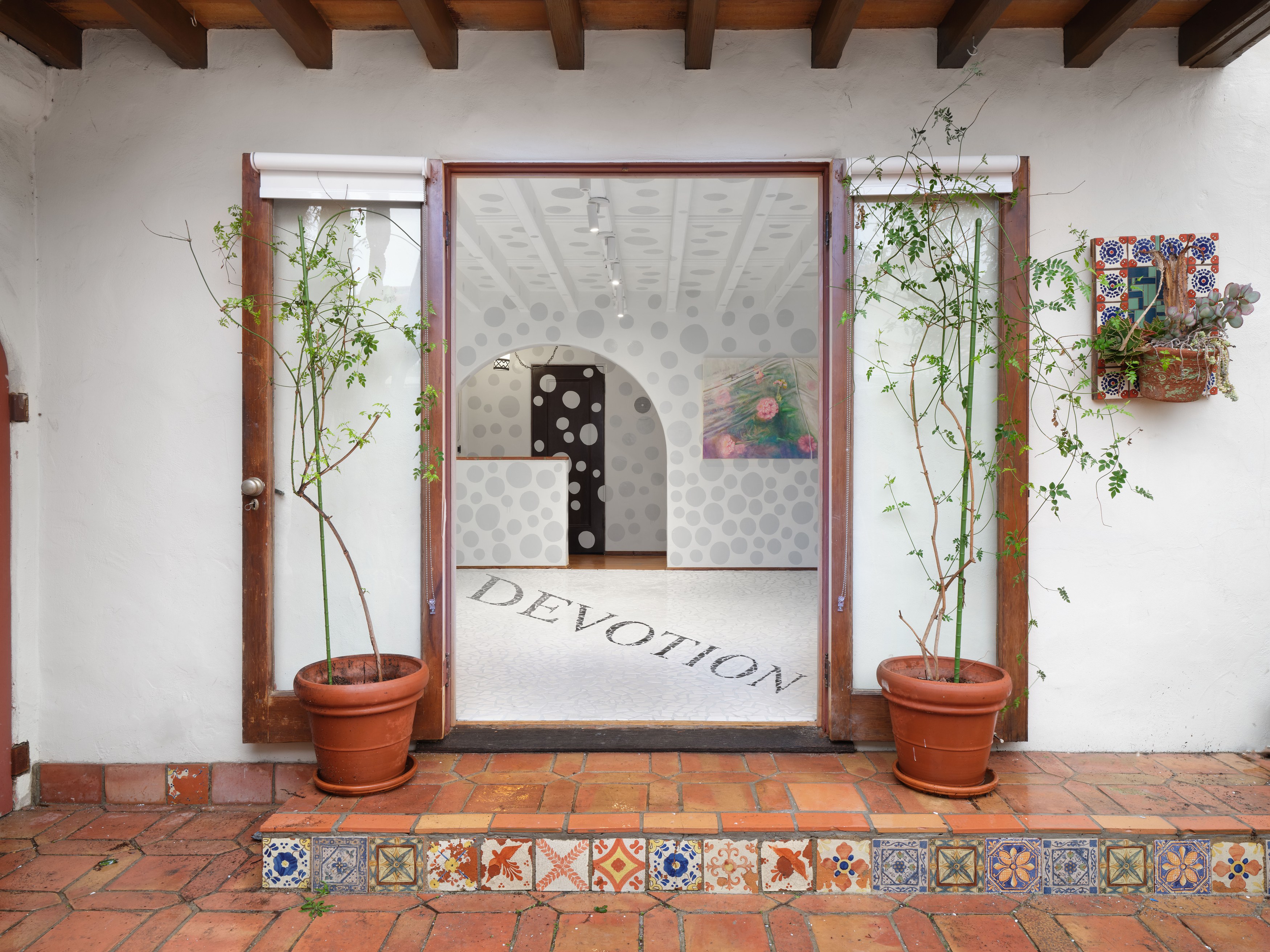 Installation view, Low, Del Vaz Projects, Santa Monica, CA, 2024