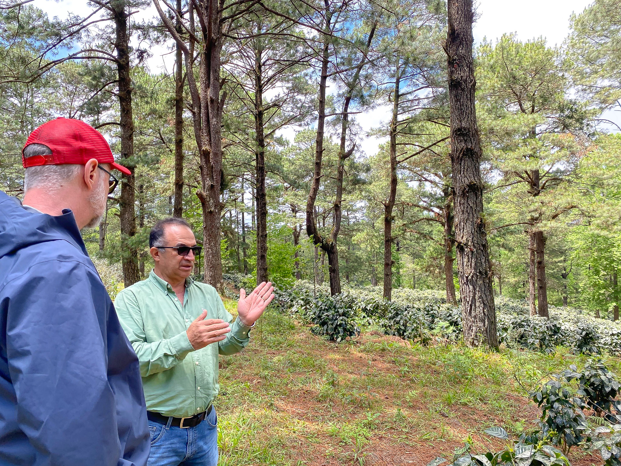 Morten Wennersgard during his visit at Marysabel Caballero and Moises Herrera farm Caballero.