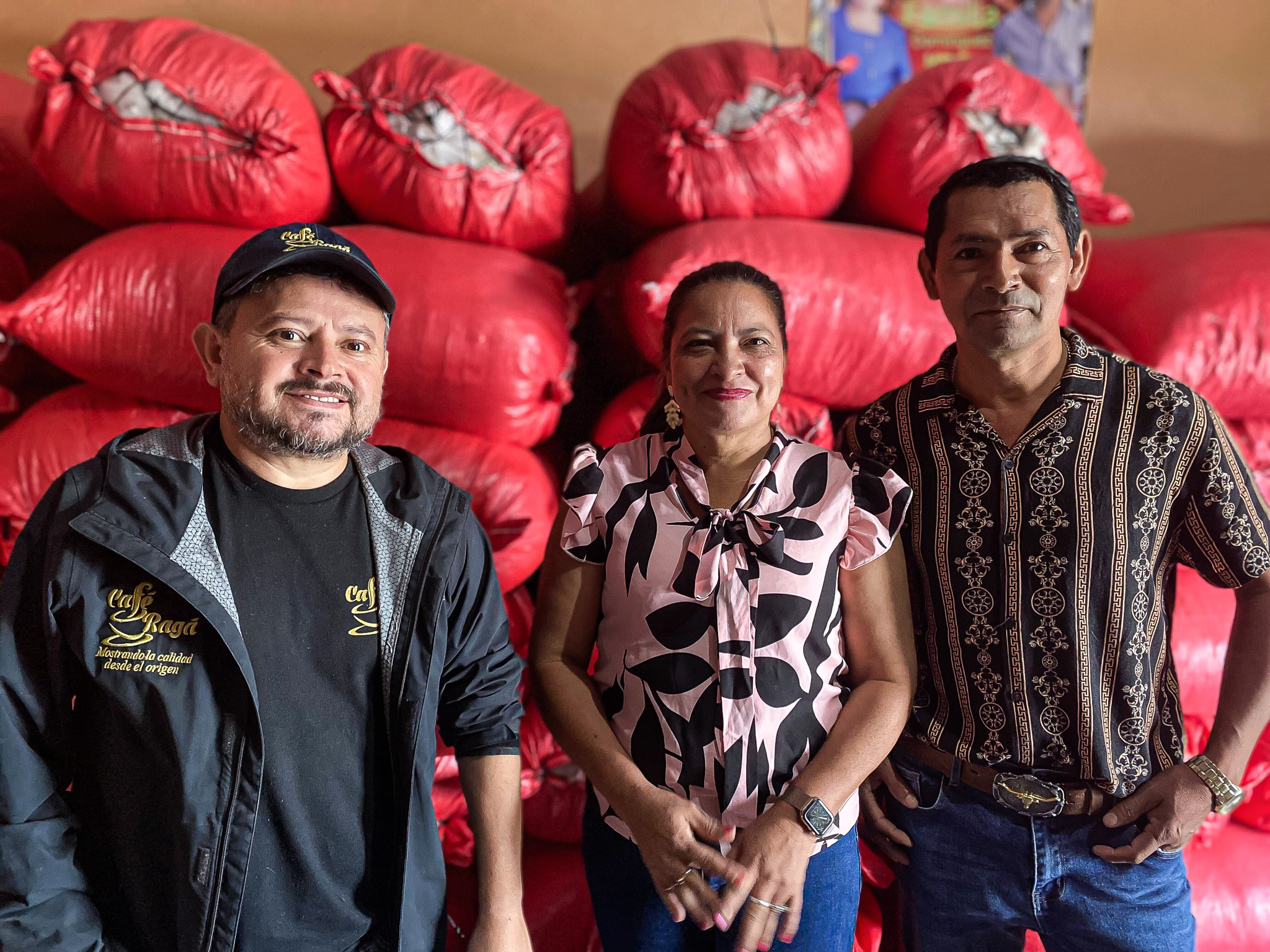 Rony’s role from Café Raga with prodcers from Intibucá