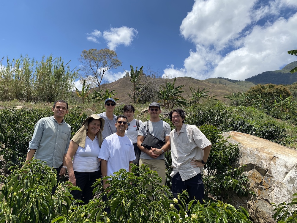 Our Green Coffee Buyer, Rory Rosenberg, visiting Quierofinca in Peru alongside some of our customers as part of this year’s origin trip.