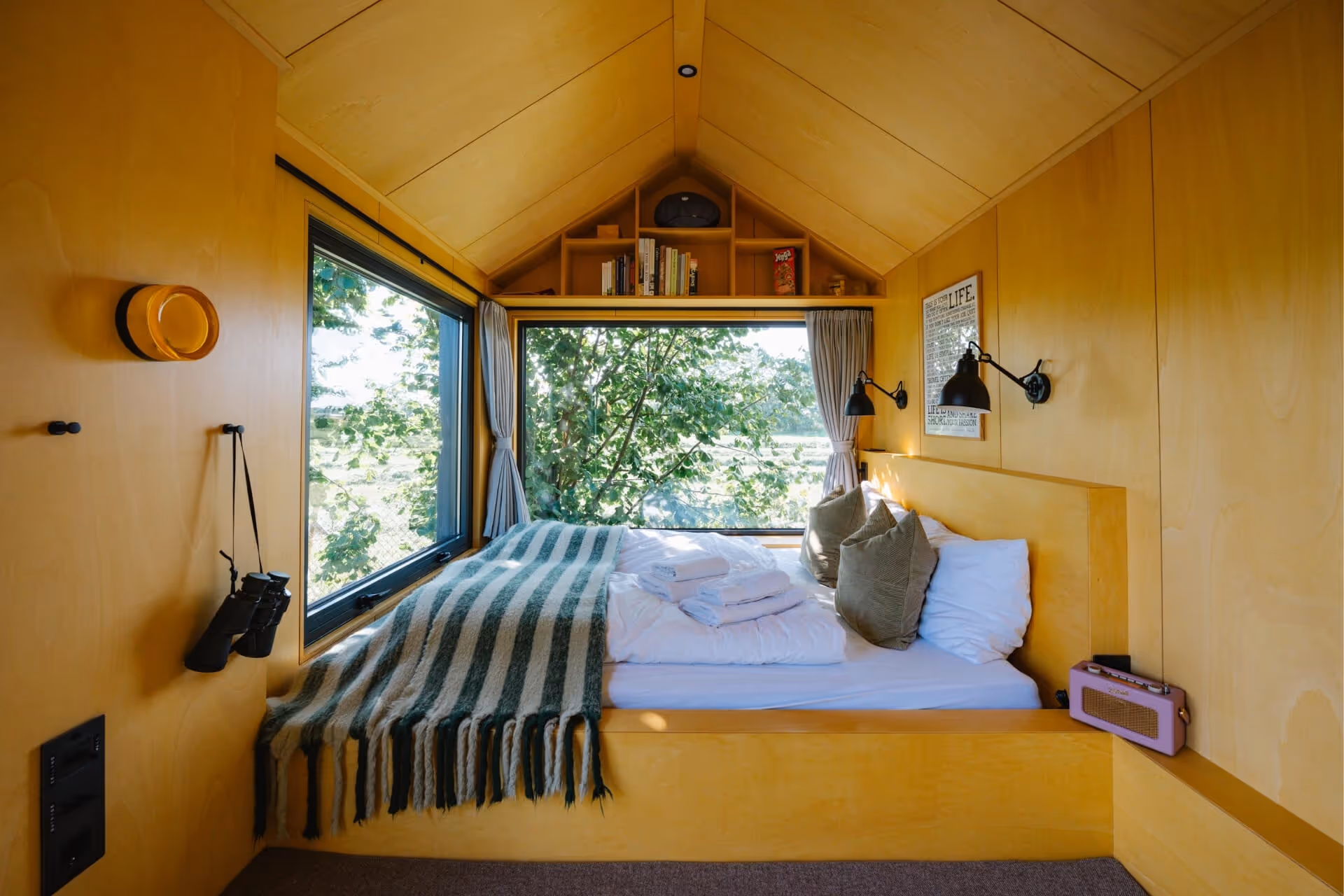 Book a dog-friendly tiny house in Brandenburg – cozy eco rental