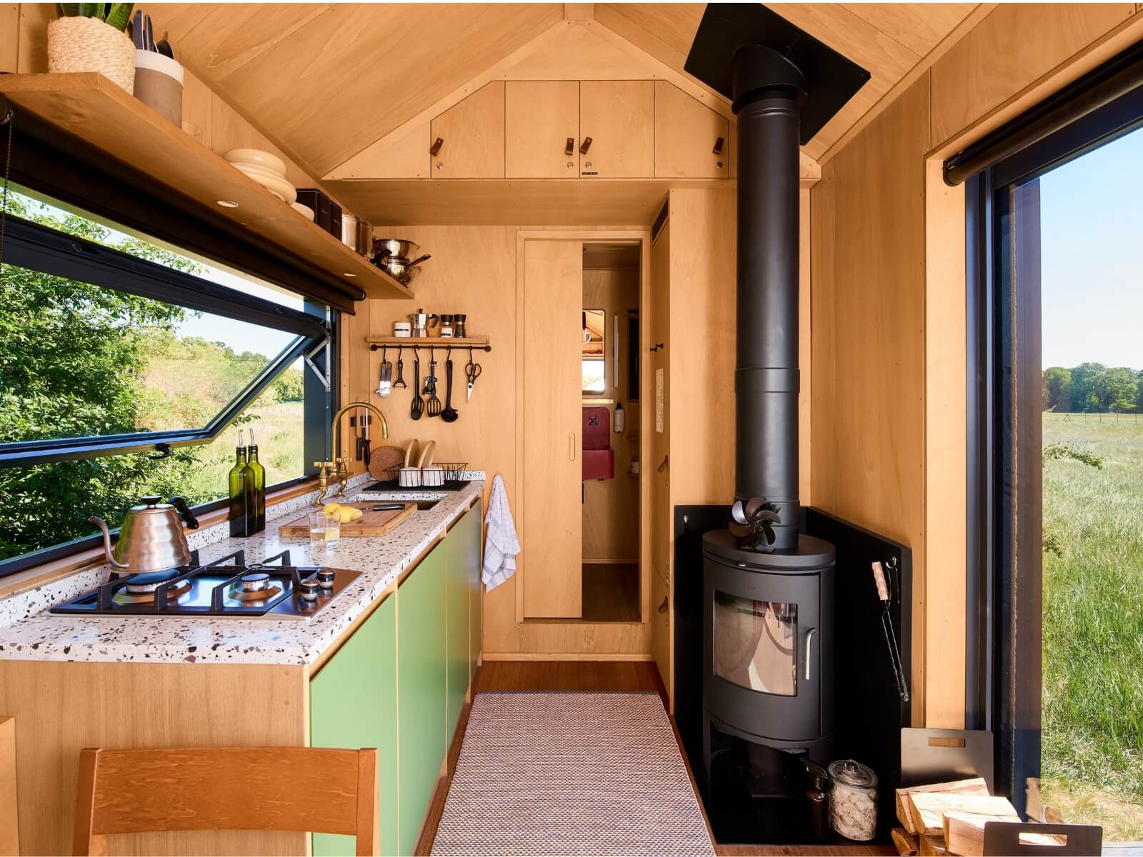 Tiny cabin getaway near Berlin – stargazing during glamping in Brandenburg