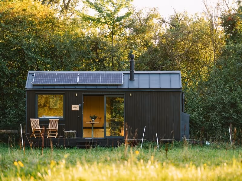 Berlin woods cabin – offgrid mindful cabins in Brandenburg 