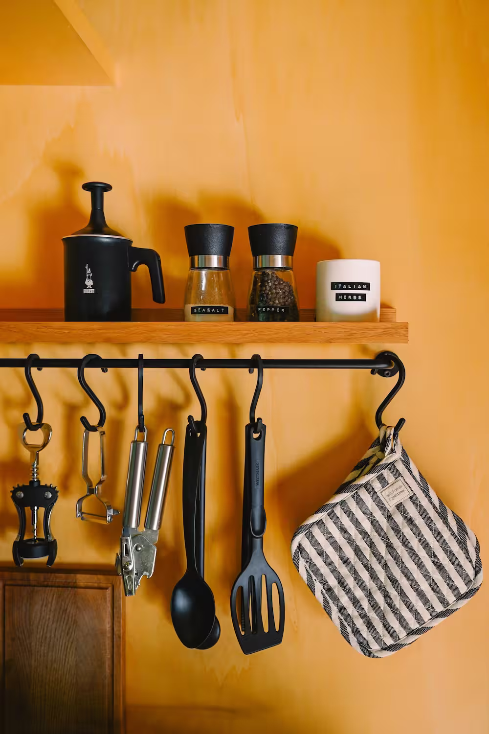 Designer kitchen off the grid near berlin