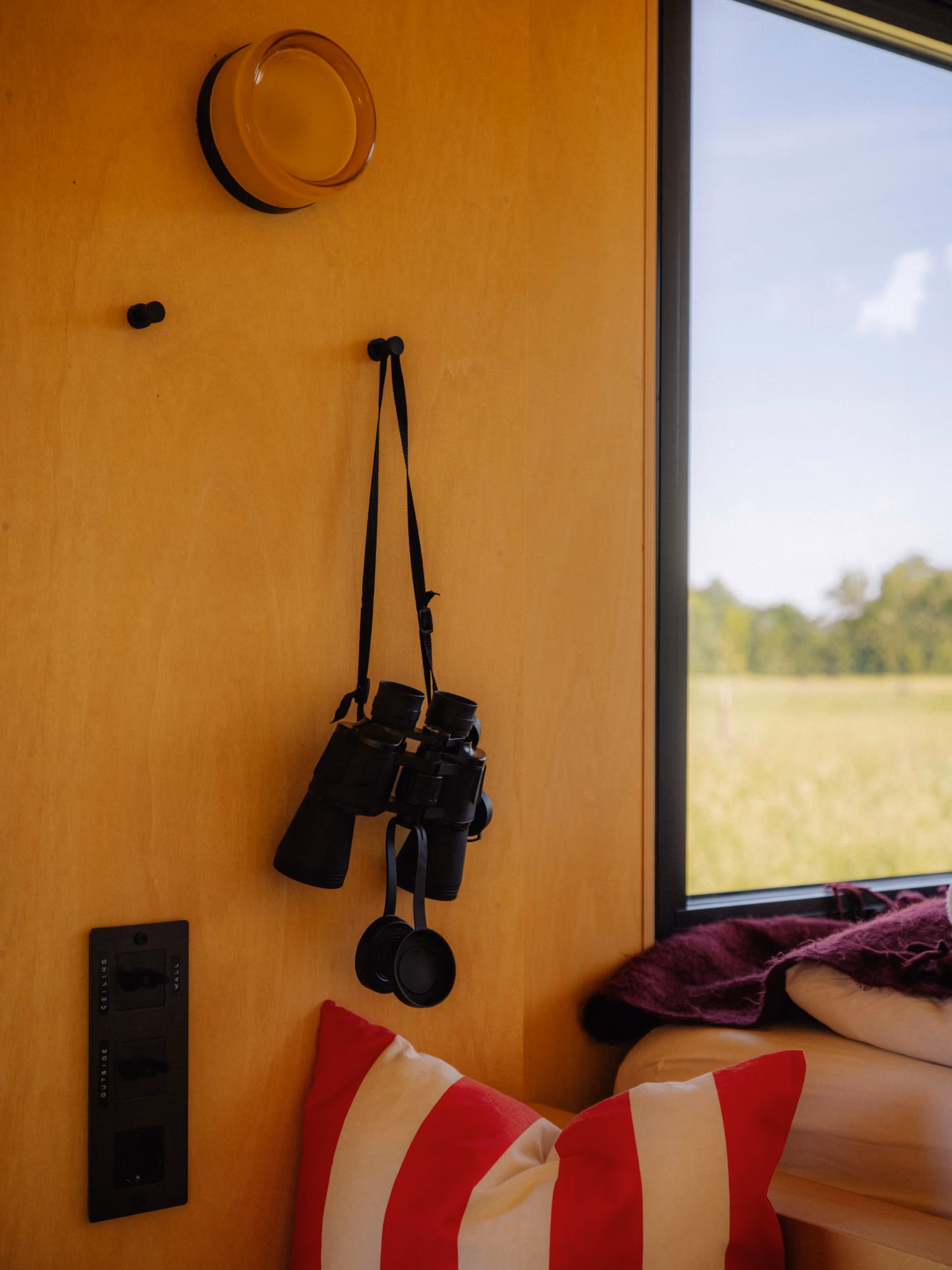 Tiny cabin getaway near Berlin – stargazing during glamping in Brandenburg