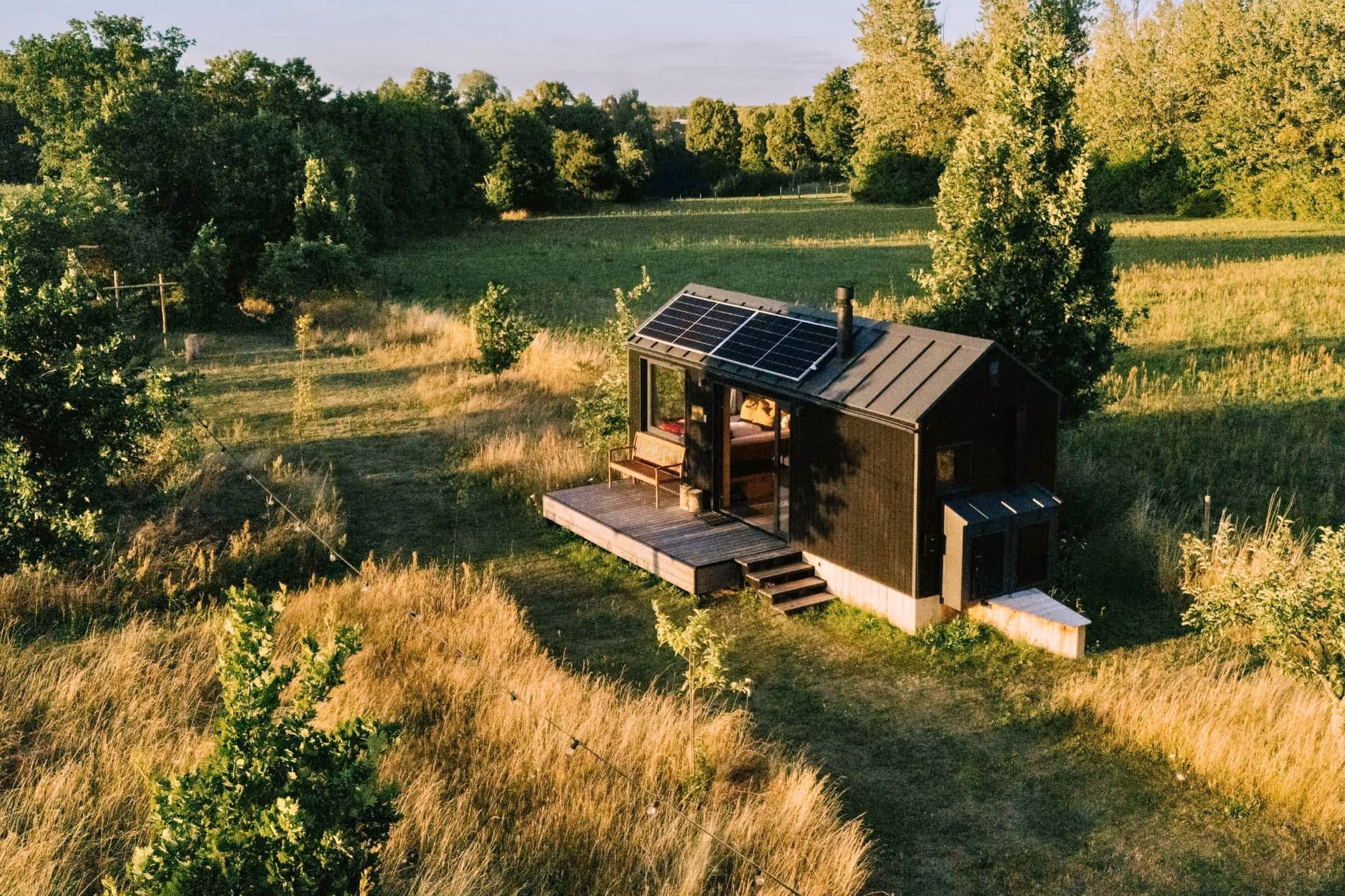 Offgrid cabin tiny house airbnb in Brandenburg – tiny house resort