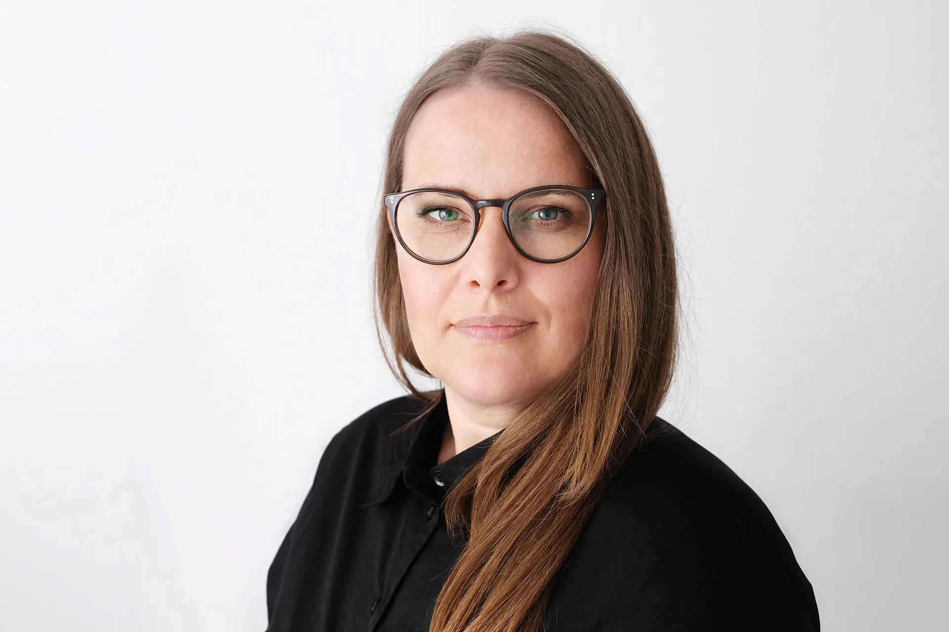 Portrait einer unabhängigen Bausachverständigen für Baugutachten