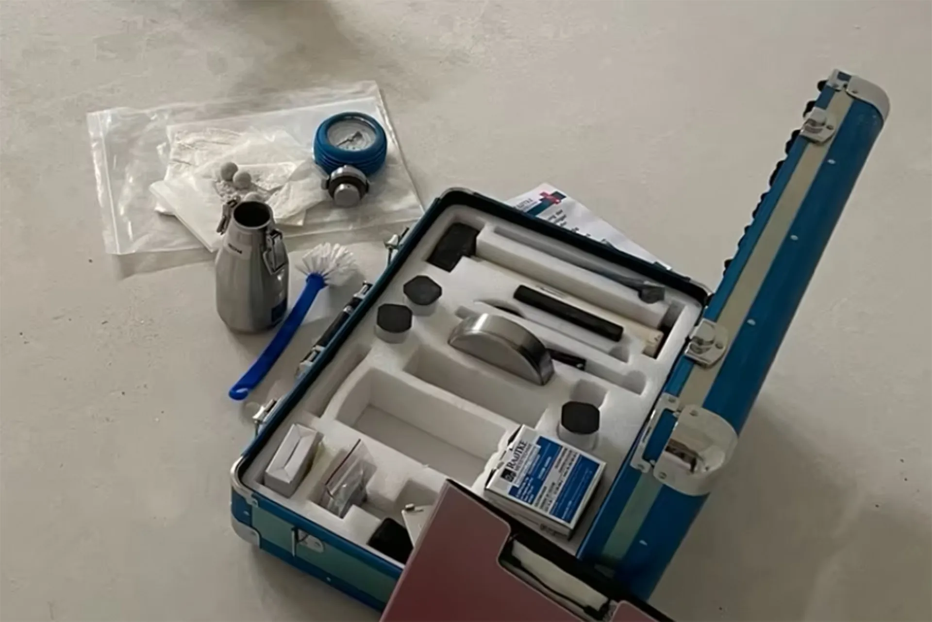 Unabhängige Sachverständige aus Stuttgart führen eine CM-Messung durch