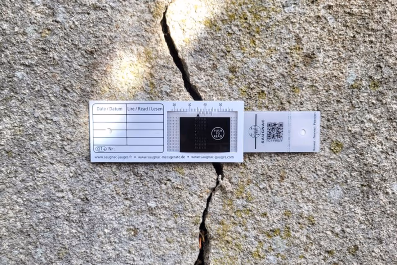 Rissmonitoring durch unabhängigen Bausachverständige in Stuttgart und Umgebung