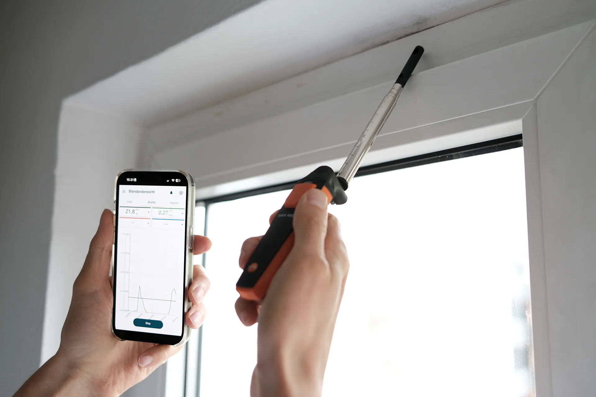 Bausachverständiger Elsenhans + Hänßler-Rott führt Messung mit Anemometer in Stuttgart und Umgebung durch